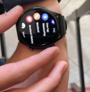 भारतीयों की नंबर वन पसंद यदि आप भी स्मार्ट वॉच की शौकीन है तो आज ही ले आए यह बेहद ट्रेंडिंग और सबसे ज्यादा खरीदी जाने वाली Amazfit GTR 3 Pro Smart Watch, जिसकी कीमत और इसके स्पेसिफिकेशंस फीचर देखकर आप भी चौंक जाएंगे ।